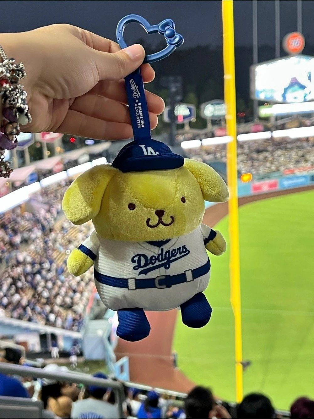 Sanrio Los Angeles Dodgers x Hello Kitty and Friends Pompompurin Plush Clip